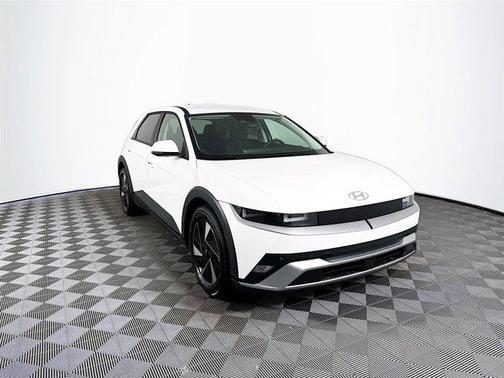 2025 Hyundai IONIQ 5 SE