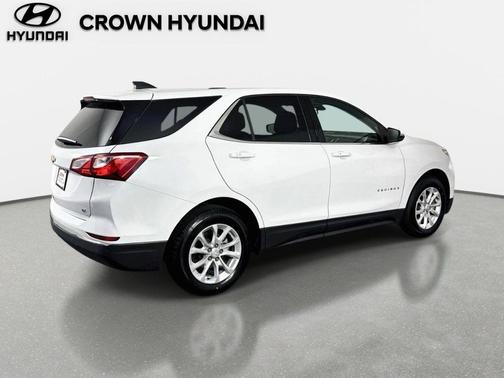 Summit White 2018 Chevrolet Equinox LT