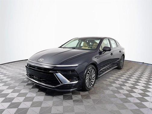 2025 Hyundai SONATA Hybrid Limited