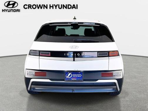 2025 Hyundai IONIQ 5 SE