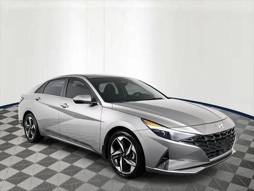 2022 Hyundai ELANTRA Limited