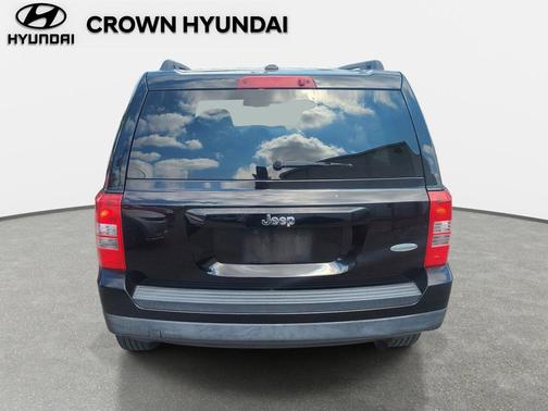 Black Clearcoat 2017 Jeep Patriot Latitude