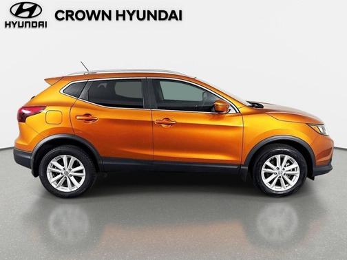Monarch Orange 2017 Nissan Rogue Sport SV