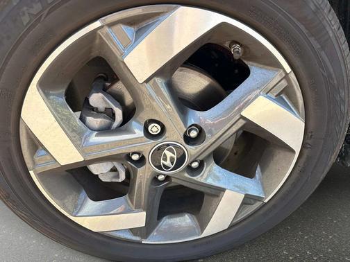 2025 Hyundai VENUE Limited