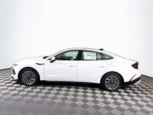 2025 Hyundai SONATA Hybrid Limited