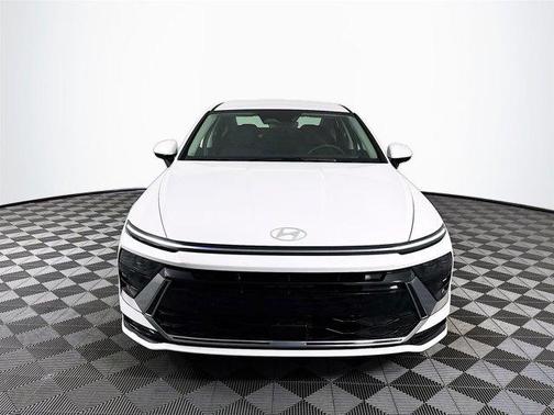 2025 Hyundai SONATA Hybrid SE