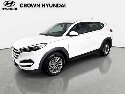 Dazzling White 2018 Hyundai TUCSON SE