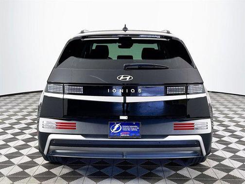 2025 Hyundai IONIQ 5 SEL