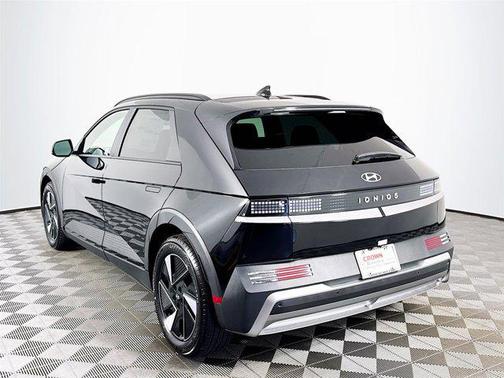 2025 Hyundai IONIQ 5 SEL