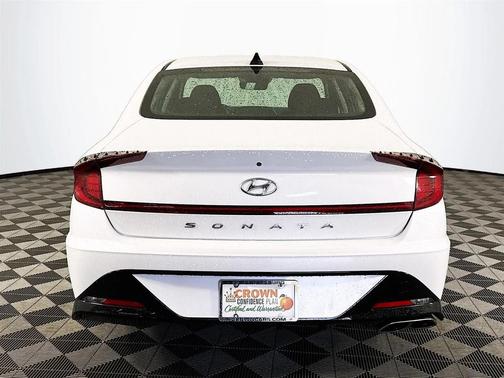2022 Hyundai SONATA SEL