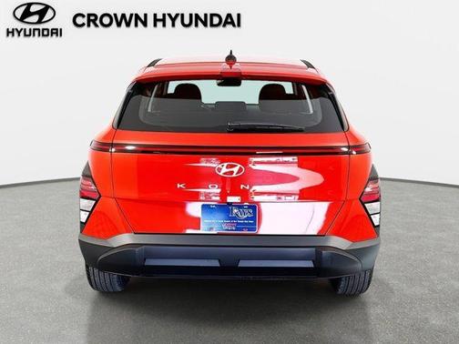 2026 Hyundai KONA SE