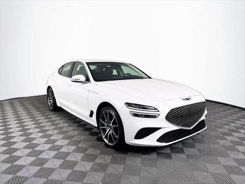 2025 Genesis G70 2.5T RWD