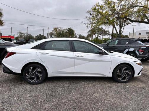 2025 Hyundai ELANTRA Sport