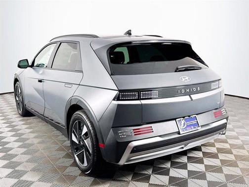 2025 Hyundai IONIQ 5 SEL
