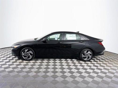 2025 Hyundai ELANTRA Sport