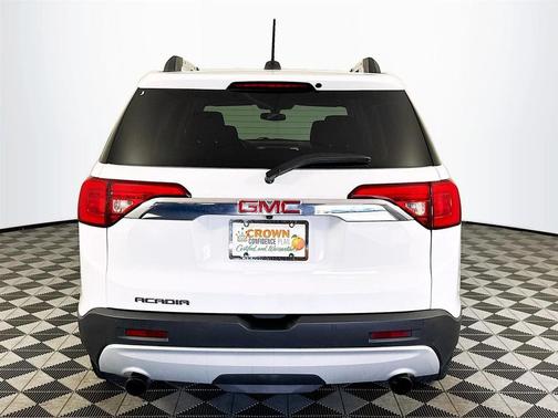 2018 GMC Acadia SLE-2