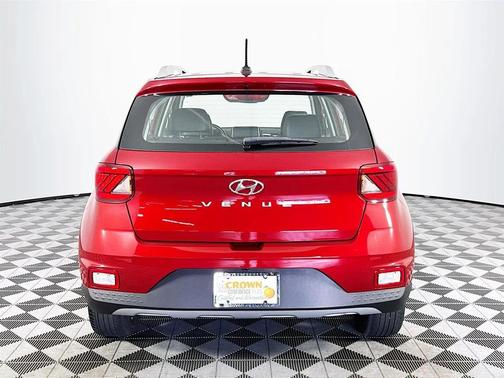 2024 Hyundai VENUE Limited