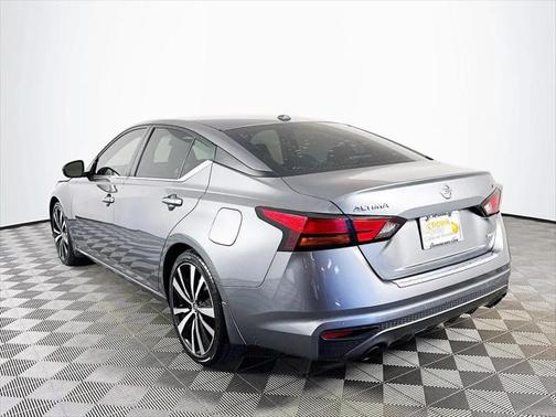 2022 Nissan Altima SR VC-Turbo FWD