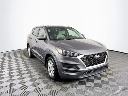 2021 Hyundai TUCSON SE