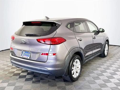 2021 Hyundai TUCSON SE