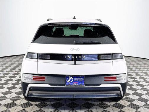 2025 Hyundai IONIQ 5 SEL