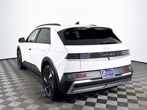 2025 Hyundai IONIQ 5 SEL