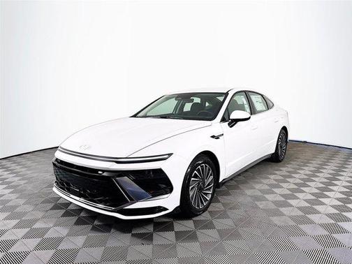 2025 Hyundai SONATA Hybrid SE