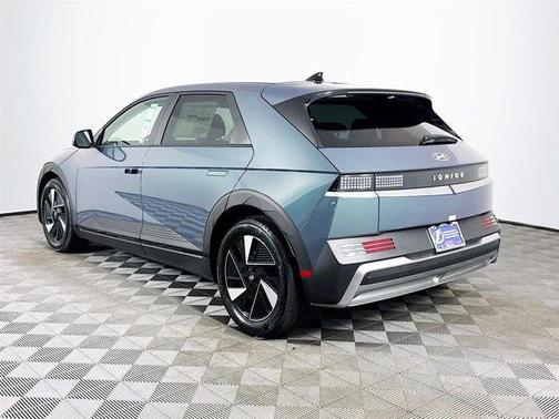 2025 Hyundai IONIQ 5 SE