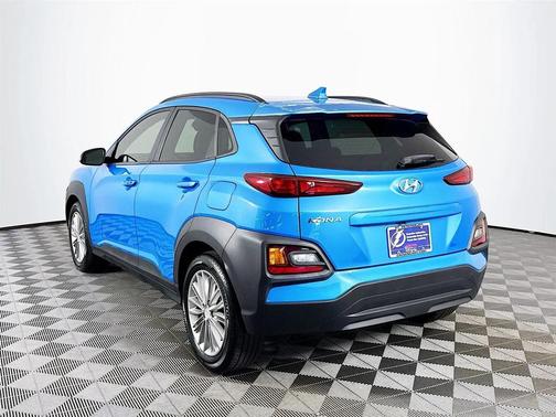 2020 Hyundai KONA SEL Plus