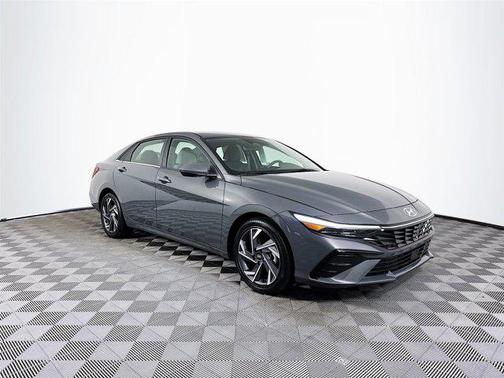 2025 Hyundai ELANTRA SEL