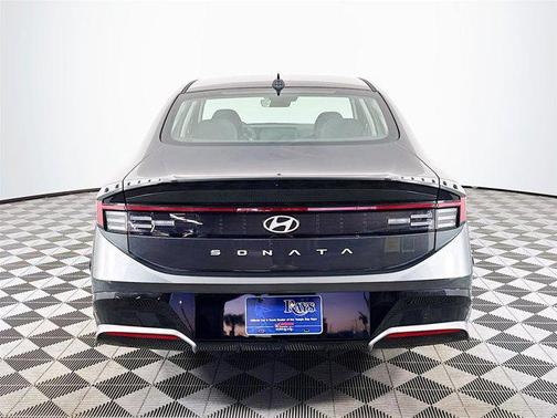 2026 Hyundai SONATA SEL