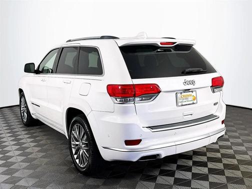 2018 Jeep Grand Cherokee Summit