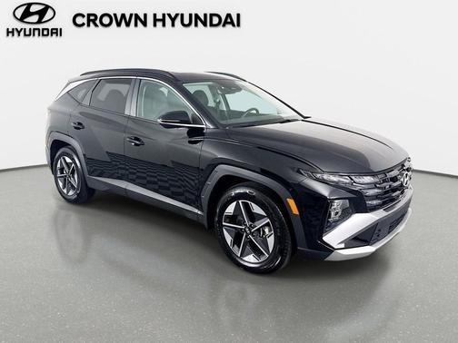 Phantom Black 2025 Hyundai TUCSON SEL Convenience