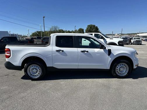 2022 Ford Maverick XL