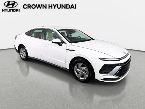 2025 Hyundai SONATA SE