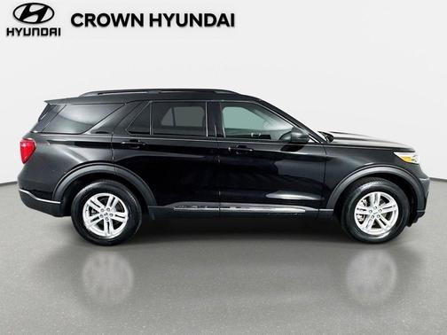 AGATE BLACK METALLIC 2023 Ford Explorer XLT