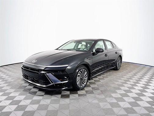 2025 Hyundai SONATA Hybrid Limited