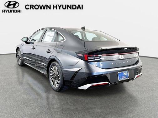 2025 Hyundai SONATA Hybrid SE