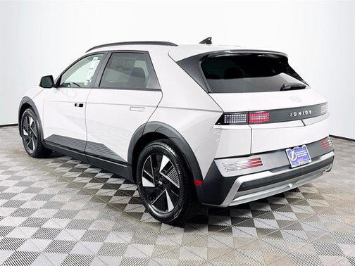 2025 Hyundai IONIQ 5 SEL