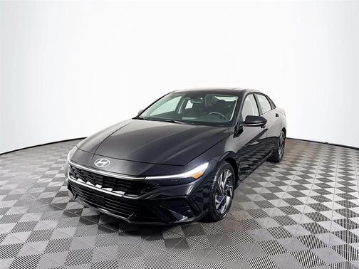 2025 Hyundai ELANTRA SEL