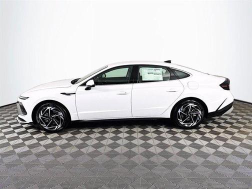 2026 Hyundai SONATA SEL