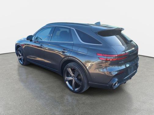 Makalu Gray 2023 Genesis GV70 2.5T AWD