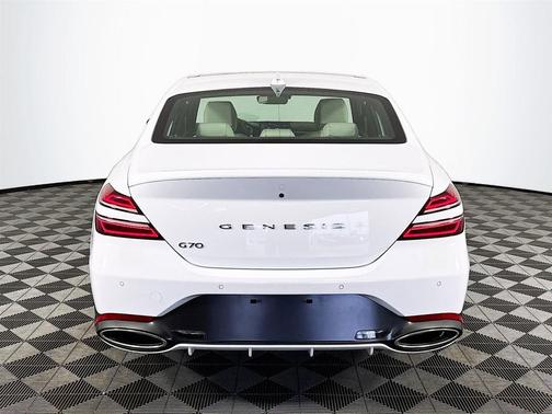 2025 Genesis G70 2.5T RWD