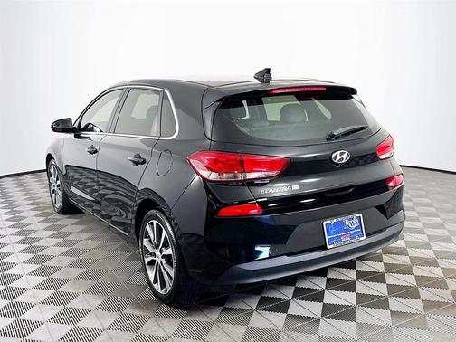 2020 Hyundai Elantra GT Base