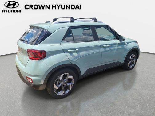 Mirage Green 2025 Hyundai VENUE SEL