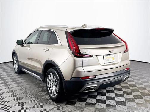 2023 Cadillac XT4 Premium Luxury