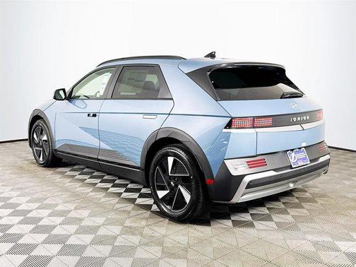 2025 Hyundai IONIQ 5 SEL