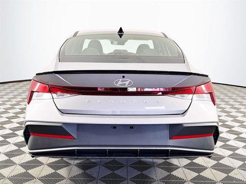 2025 Hyundai ELANTRA Sport