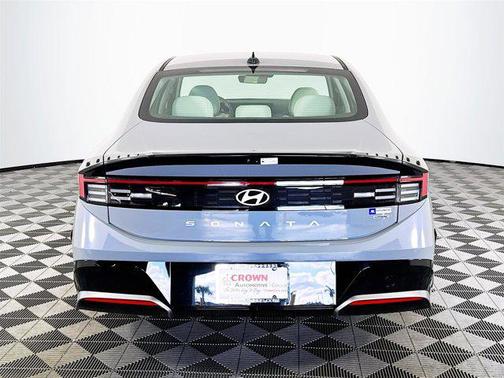 2025 Hyundai SONATA SEL