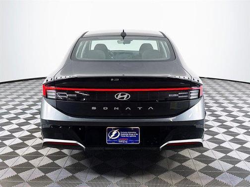 2026 Hyundai SONATA SEL